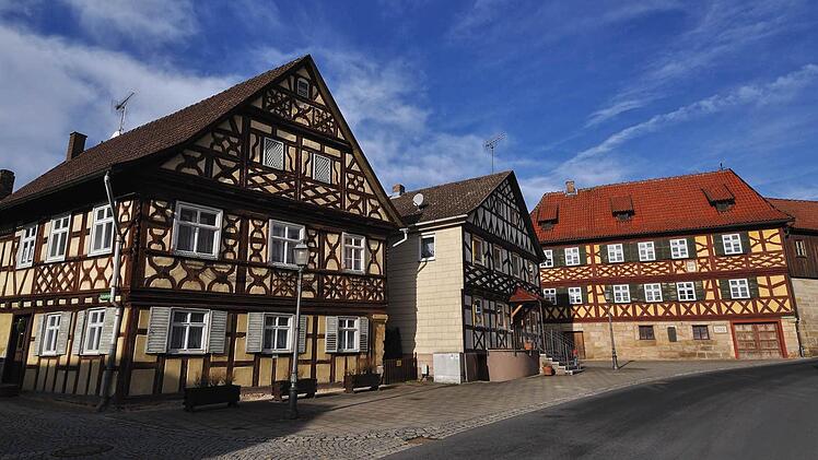 Schwürbitz ist bekannt für seine schönen Fachwerkhäuser.  Foto: Harald Koch