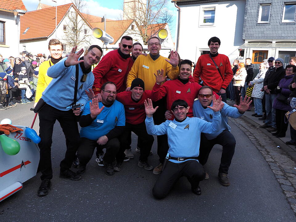 Wildes Faschingstreiben in Steinach an der Saale.
