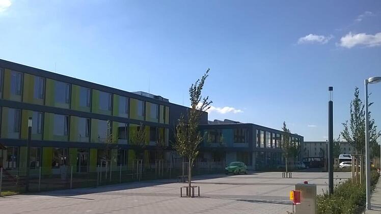 Die Schule für Körperbehinderte wird jetzt schon von einer gemeinnützigen GmbH betrieben. Gesellschafter der gGmbH ist der Verein Hilfe für das behinderte Kind. Er will gemeinsam mit dem Diakonischen Werk eine neue Dachgesellschaft für alle Einrichtungen der beiden Organisationen gründen. Foto: Jochen Berger