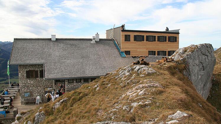 Baumaßnahme Bad Kissinger Hütte am Aggenstein