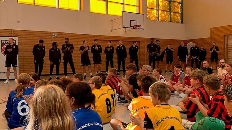 Landkreis Bamberg: Bamberg Baskets und F&ouml;rdersch&uuml;ler feiern Sportfest - neue Aktion eingef&uuml;hrt