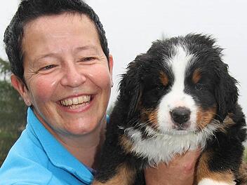 Annett Walther mit Finnes vom Luitpoldhof: Er kam am 14. Juli um 18.40 Uhr zur Welt und war damit Nummer 3. Fotos: Sonja Adam