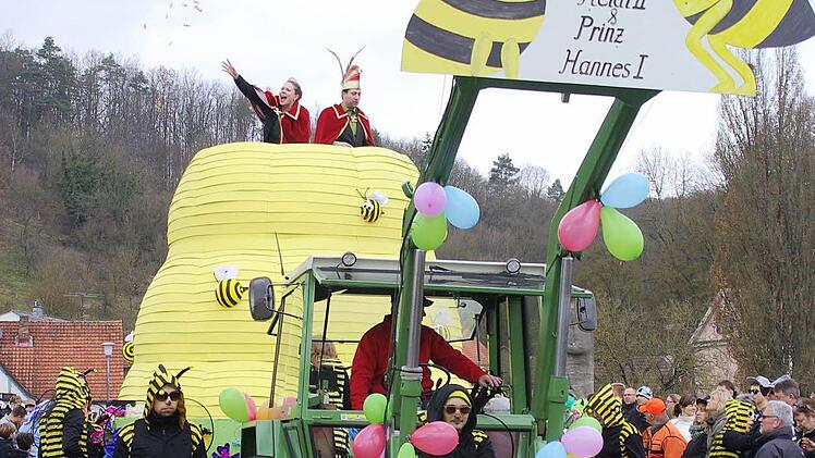 Faschingszug Aura