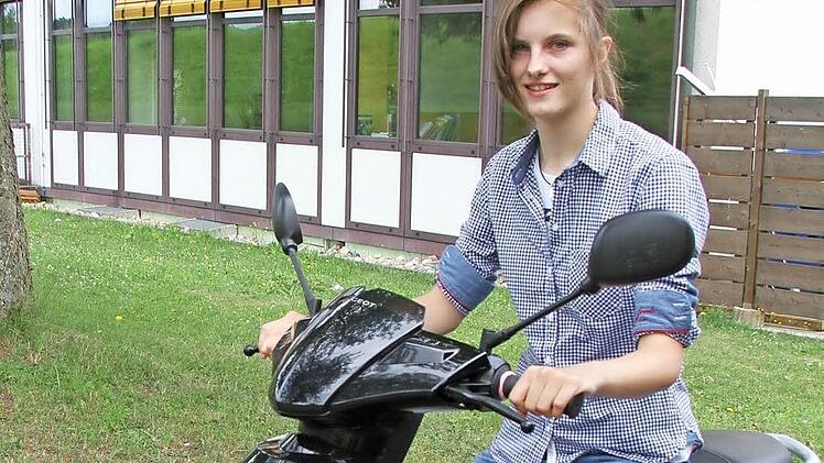 Jana Rafelt hat den M-Zug der Hans-Edelmann-Schule mit einem Durchschnitt von 1,55 abgeschlossen - jetzt will sie zur Polizei.