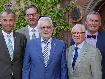 Pastpräsident Winfried Kleinhenz (von links), Clubmaster Peter Scheder, Präsident Armin Weidenthaler, 1. Vizepräsident Otto Leidenberger und 2.Vizepräsident Matthias Stöth Foto: Joachim Hockgeiger