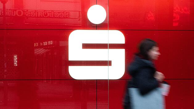Sparkasse M&uuml;nchen erh&ouml;ht Geb&uuml;hren - Einigen Kunden soll K&uuml;ndigung des Kontos drohen
