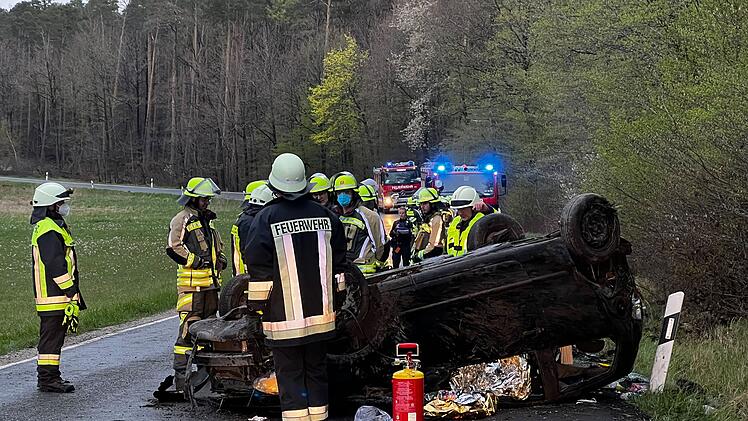 Vier Verletzte bei Unfall im Landkreis Bamberg am Sonntag (25.4.2022=