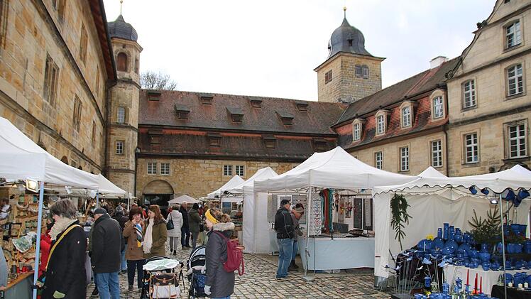Zentraler Ort des Marktes ist der Schlosshof. Foto: Andreas Schmitt