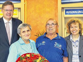 Firmen & Fakten: Glückwunsch: 10 000 Euro gehen nach Kitzingen