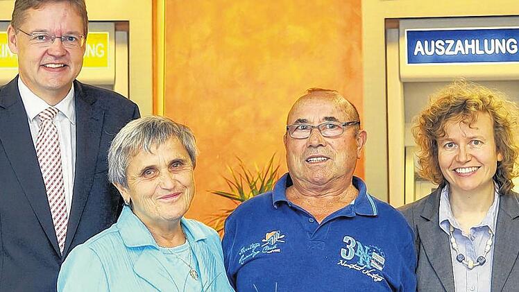 Firmen & Fakten: Glückwunsch: 10 000 Euro gehen nach Kitzingen