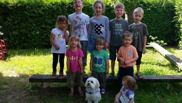 Lebenhander Kita-Kinder mit Socke. Foto: Kita Lebenhan