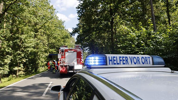 Linienbus und Lkw streifen sich: Zwei Leichtverletzte