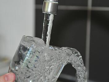 Für uns eine Selbstverständlichkeit: Sauberes und klares Wasser.