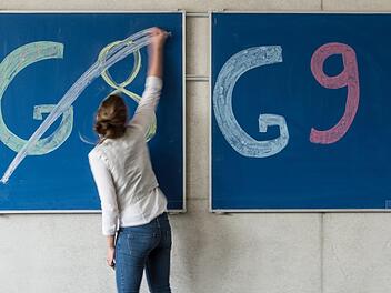 Das G9-System wird in den kommenden Jahren schrittweise das achtstufige Gymnasium ablösen. Foto: Armin Weigel/dpa