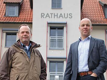 Wolfgang Illek (CSU) und Gerd Kleinhenz (PWW) möchten beide Bürgermeister Alfred Schrenk (SPD) beerben, der aus Altersgründen nicht mehr antritt.  Foto: Ulrike Müller