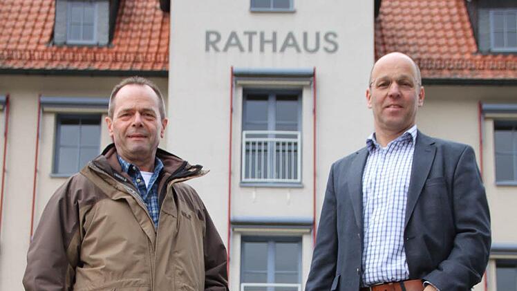 Wolfgang Illek (CSU) und Gerd Kleinhenz (PWW) möchten beide Bürgermeister Alfred Schrenk (SPD) beerben, der aus Altersgründen nicht mehr antritt.  Foto: Ulrike Müller