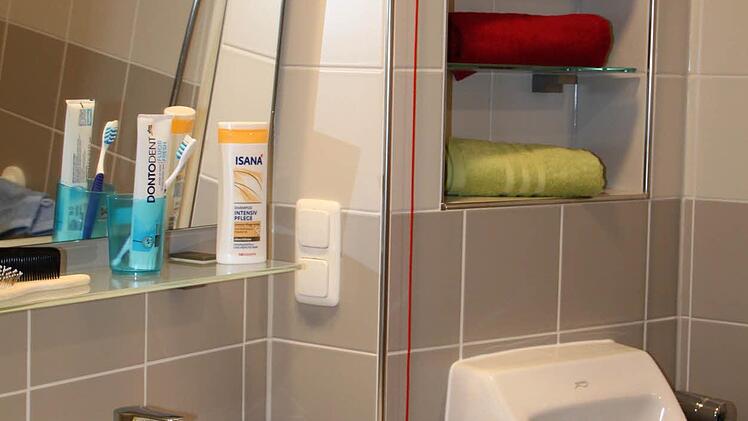 Blick ins Badezimmer Foto: Ulrike Müller