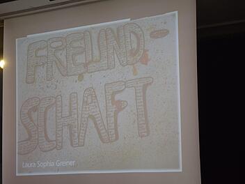 Wie malt man Freundschaft? Laura Sophias Bild ist eine von 3971 Ideen, die Schüler aus Coburg und Umgebung beim Jugendwettbewerb "jugend creativ" eingereicht haben. Daniela Pondelicek