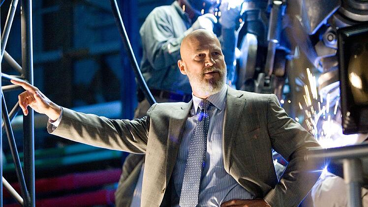 Obadiah Stane (Jeff Bridges) ist der zweite Mann bei Stark Industries und hat irgendwann genug von den Gewissensbissen seines Chefs.