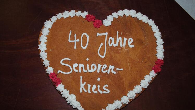 Ein kleines Erinnerungsgeschenk in Form dieses Herzes erhielten alle Senioren. Foto: Evelyn Schneider