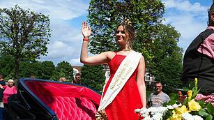 Großer historischer Festzug durch Bad Kissingen!