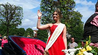 Großer historischer Festzug durch Bad Kissingen!
