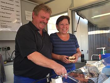 Für Gerhard und Karin Bär gibt es kein Zurück zum alten Standort am Zentralparkplatz.  Foto: Stephan Tiroch