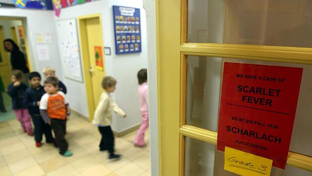 Scharlach hat sich 2022 bei Kindern stark in Europa verbreitet.