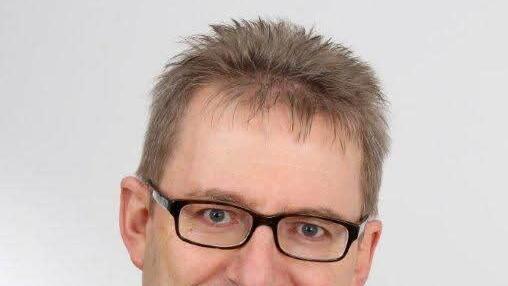 Bürgermeister Wolfgang Bauersachs: "Egal, ob groß, klein, brav oder gefährlich: Bei einem Spielplatz gehört ein Hund an die Leine."