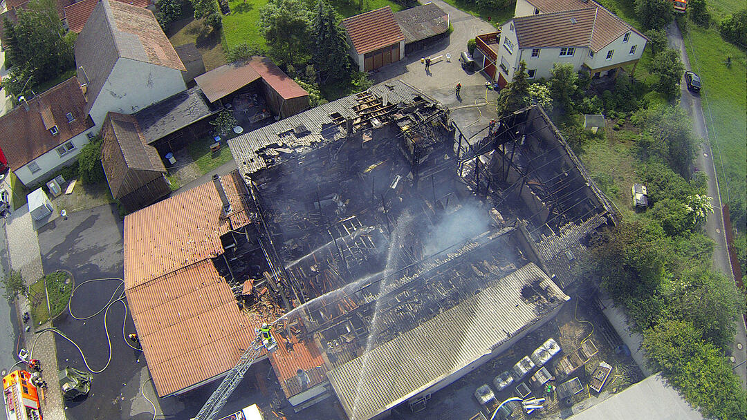 Gro&szlig;brand in Schreinerei