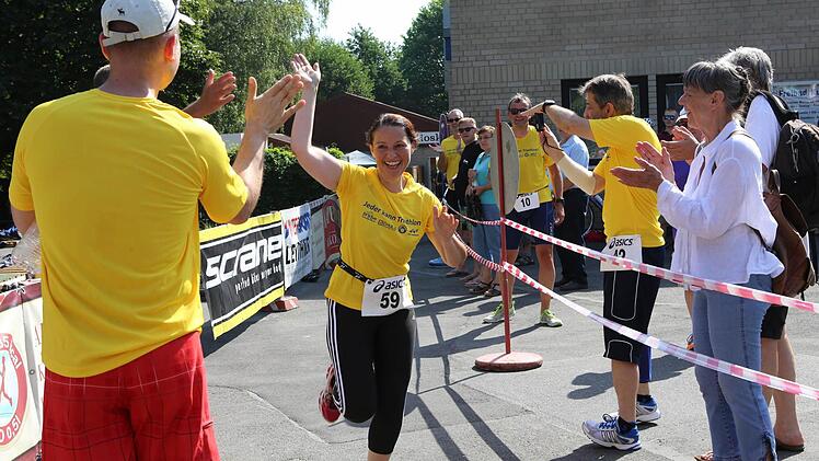 Dagmar Besand beim Start auf die Laufstrecke Foto: Barbara Herbst