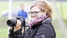Sonja Dotterweich macht die Fotos fürs vereinseigene Sportblättla der DJK SC Vorra.