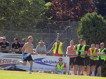 FC Frimmersdorf steigt im Wachenrother Backofen auf