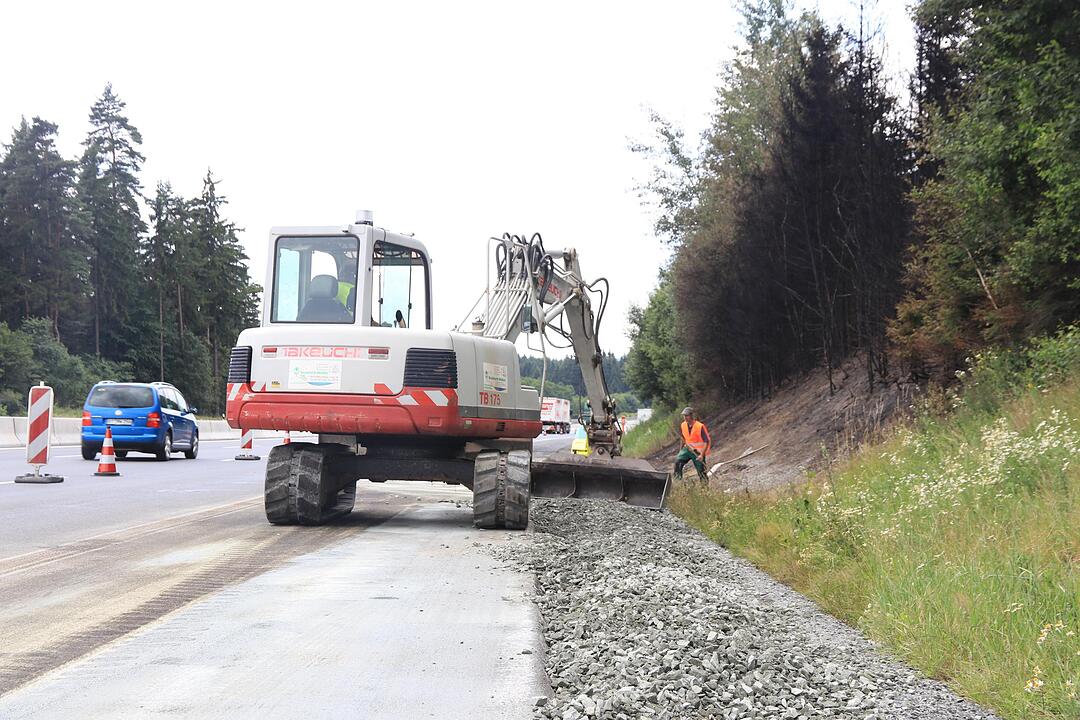 Busunglück auf der A9: Die Unfallstelle am Tag nach der Katastrophe