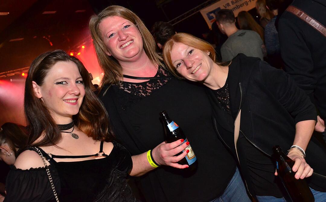 Mit ALLSTAR live auf der B&uuml;hne und Ph&auml;t J&auml;nnys H&ouml;use als Vorband!