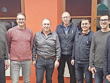 Der Vorstand mit Schriftf&uuml;hrer Gertwald Ferner, Kassier Thomas Lepach, Vorsitzendem Armin Strunz, Andreas Thieret, Ronald Mergenthaler, Marius Jauernik und Zweitem Vositzenden Gerhard Friedrich.