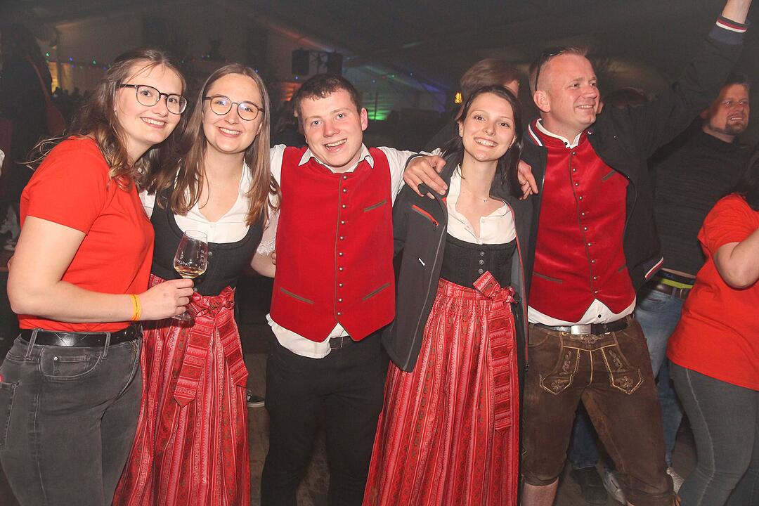 Festabend mit &bdquo;M&ouml;lltal Sound&ldquo;