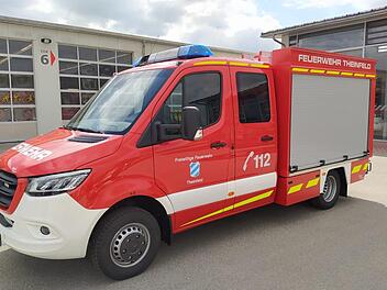Ganz neu hat die Freiwillige Feuerwehr Theinfeld das neue Fahrzeug bekommen.
