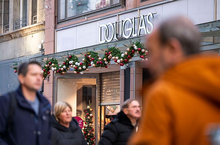 Douglas wächst auch in der Konsumflaute