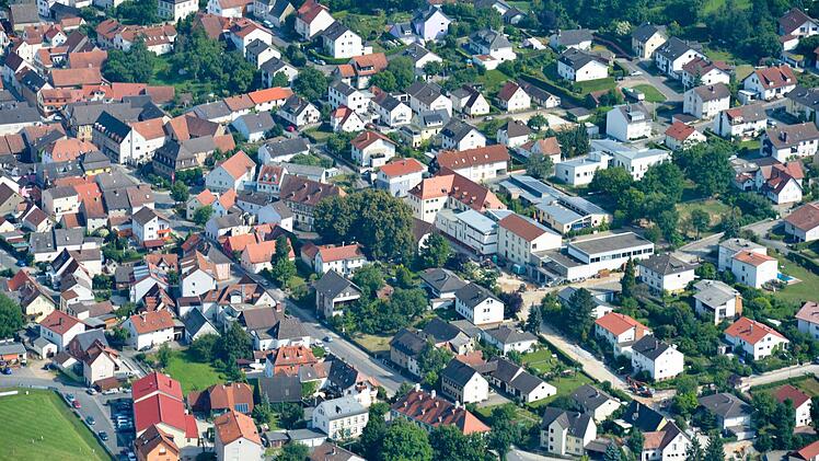 Im Kernort bestehen nicht mehr viele Möglchkeiten, Baugebiete zu entwickeln, wie die Aufnahmen zeigen.