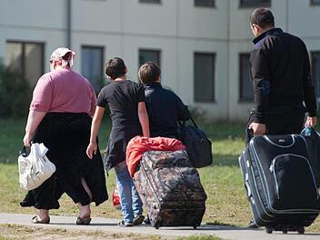 118 Asylbewerber leben derzeit im Landkreis Kulmbach. Untergebracht sind sie in etwa zu gleichen Teilen in Gemeinschaftsunterkünften sowie dezentral, also beispielsweise Privat-Immobilien. Foto: Symbolfoto dpa
