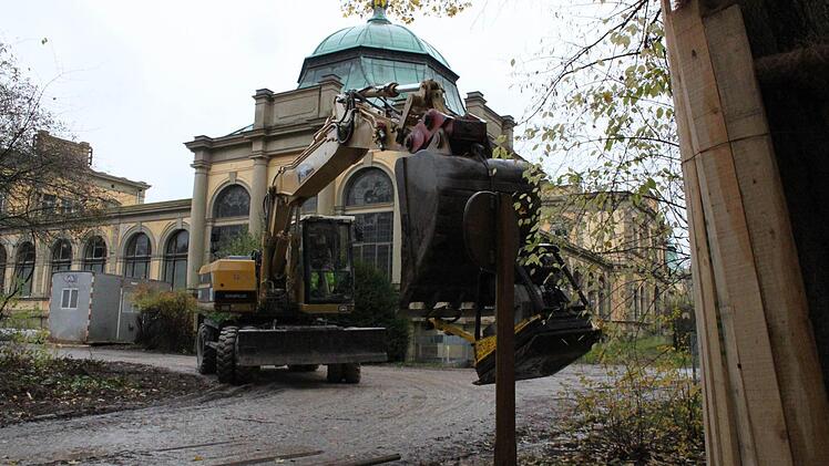 Zur Zeit wird die Baustraße von der Bismarckstraße durch den Luitpoldpark eingerichtet. Foto: Thomas Mäuser