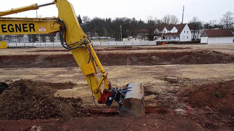 So präsentierte sich die Baustelle der neuen Angersporthalle in Coburg im März 2016Foto: Jochen Berger