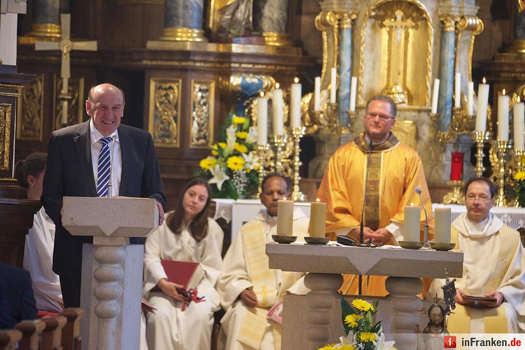 Nach einjähriger Kirchensanierung: Hannberg feiert die Wiedereröffnung der Wehrkirche der Pfarrei Geburt Mariens Hannberg