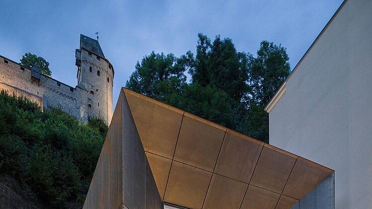 Schon der Eingang ist ein Erlebnis: der Lift in Altena, geplant von Hollerbeck Architektur, Köln. Foto: Patrick Schwarz