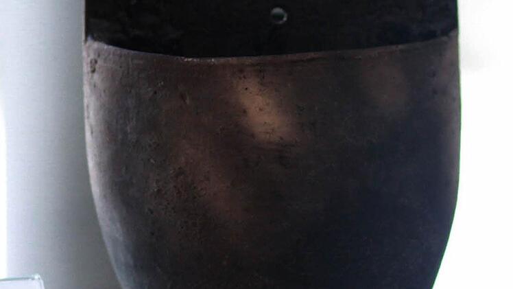 Ruth Duckworth: Gefäß, 1970er Jahre, Glasmuseum Rosenau, Schenkung aus der Sammlung BräutigamFoto: Jochen Berger