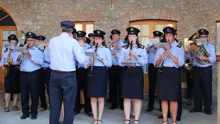 Die Banda von Uggiate sorgte beim Festakt für den guten Ton  Foto: Johanna Blum