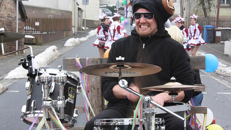 Eindrücke vom Rosenmontagsumzug in Waldfenster.  Foto: Robert Huger