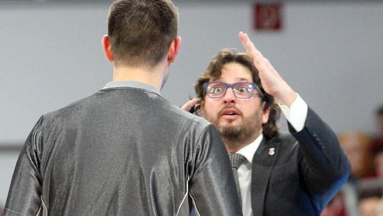 ob beim All-Star-Spiel gegen den Schiedsrichter oder...