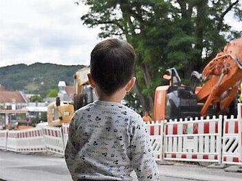 Michael Renninger hat mit diesem Foto gewonnen. Der Bub ist Anton, sein Enkel und begeisterter Baggerfan.